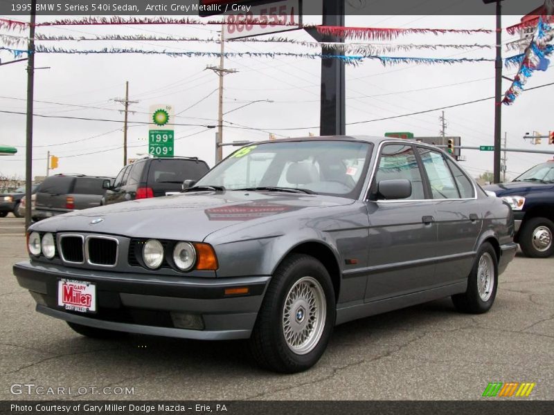 Arctic Grey Metallic / Grey 1995 BMW 5 Series 540i Sedan