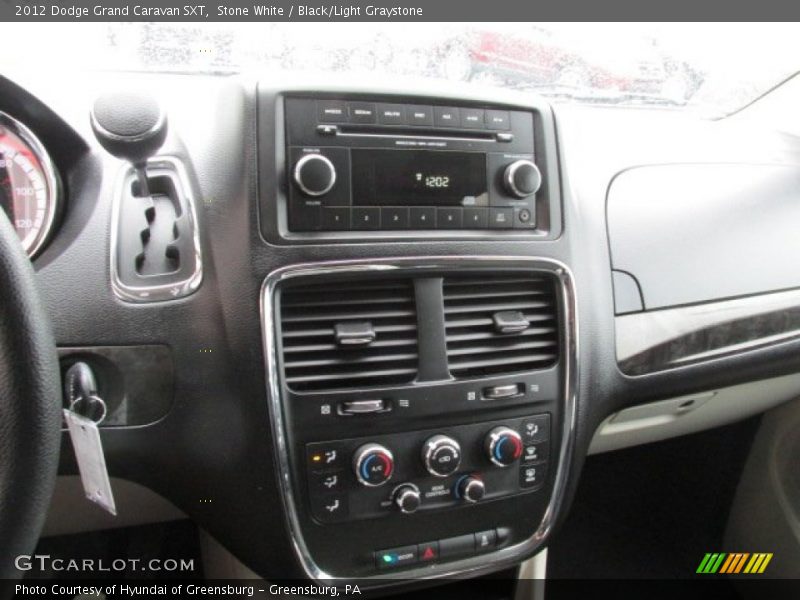 Stone White / Black/Light Graystone 2012 Dodge Grand Caravan SXT