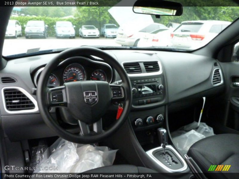 Blue Streak Pearl / Black 2013 Dodge Avenger SE V6