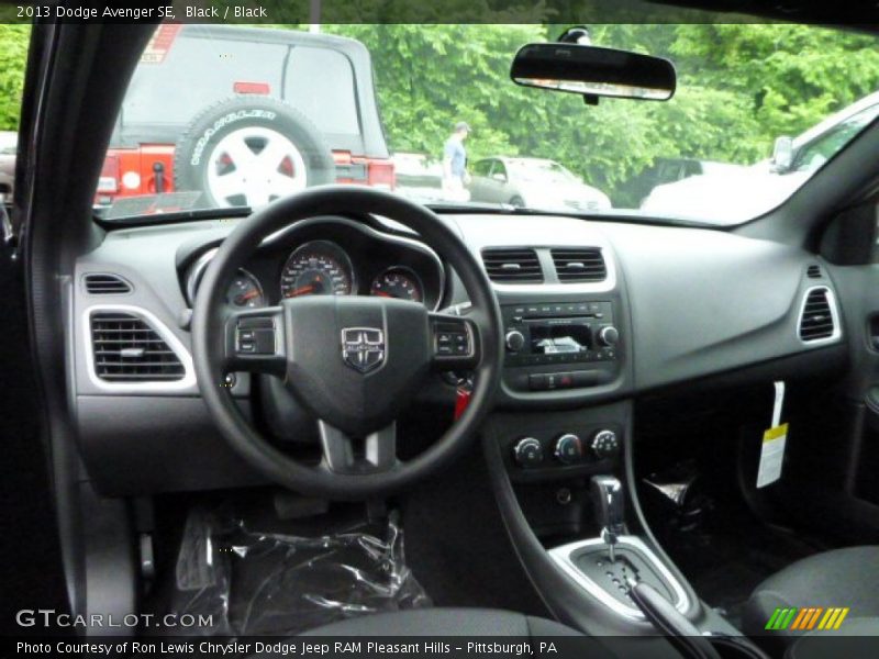 Black / Black 2013 Dodge Avenger SE