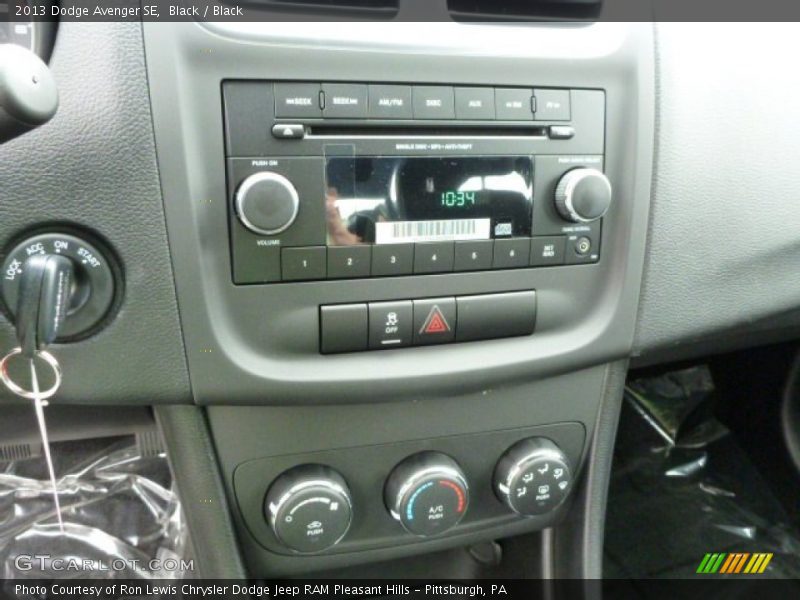 Black / Black 2013 Dodge Avenger SE