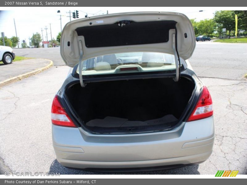 Sandstone / Beige 2007 Nissan Versa S