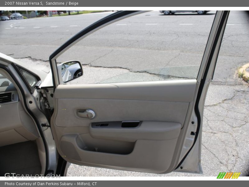 Sandstone / Beige 2007 Nissan Versa S