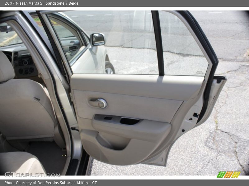 Sandstone / Beige 2007 Nissan Versa S