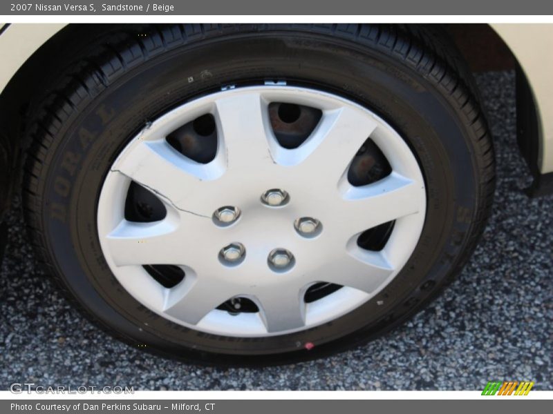 Sandstone / Beige 2007 Nissan Versa S