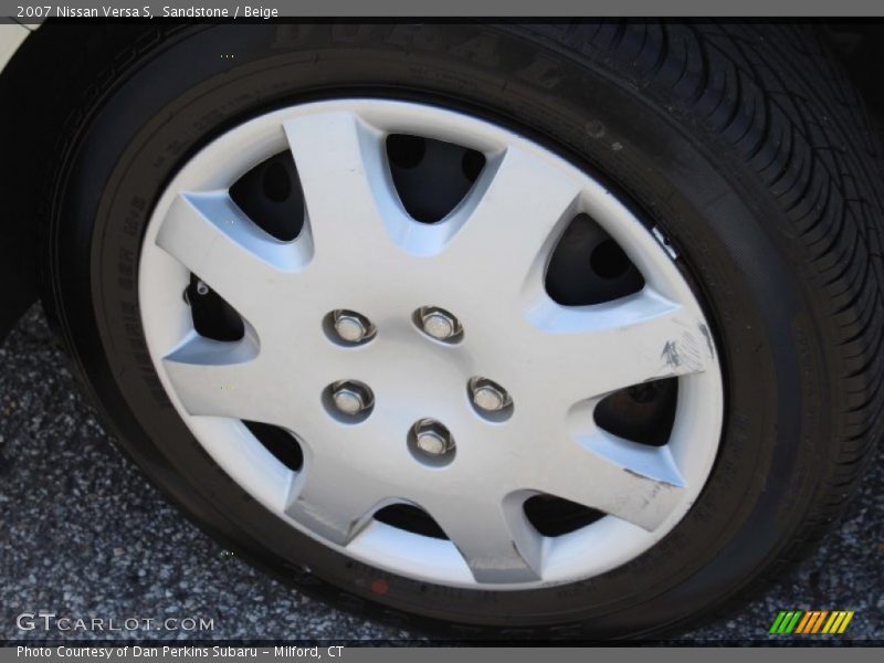 Sandstone / Beige 2007 Nissan Versa S