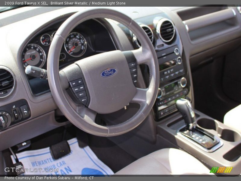 Brilliant Silver Metallic / Medium Light Stone 2009 Ford Taurus X SEL