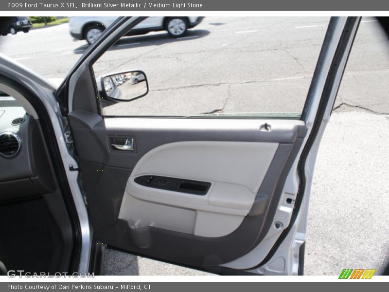 Brilliant Silver Metallic / Medium Light Stone 2009 Ford Taurus X SEL