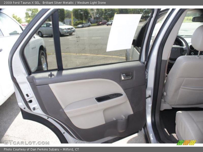 Brilliant Silver Metallic / Medium Light Stone 2009 Ford Taurus X SEL