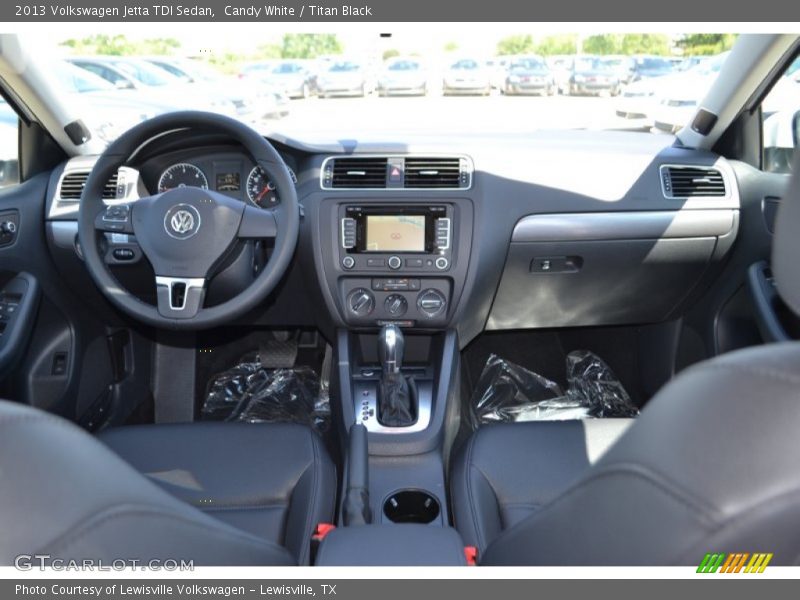 Candy White / Titan Black 2013 Volkswagen Jetta TDI Sedan