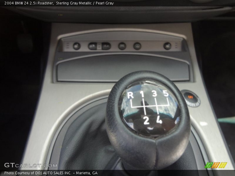 Sterling Gray Metallic / Pearl Gray 2004 BMW Z4 2.5i Roadster