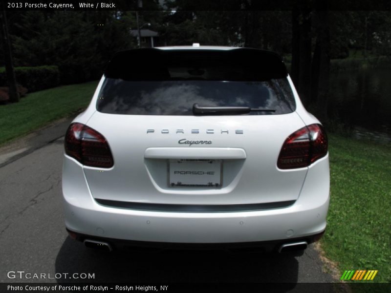 White / Black 2013 Porsche Cayenne