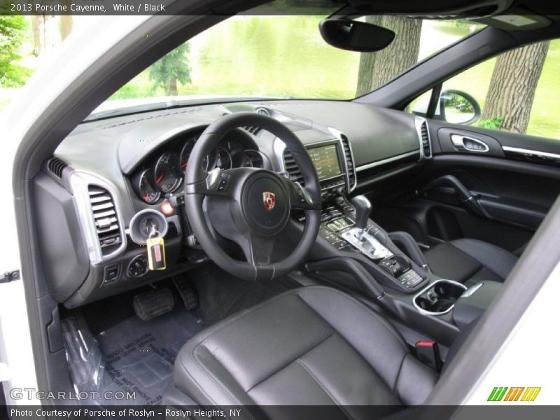 White / Black 2013 Porsche Cayenne