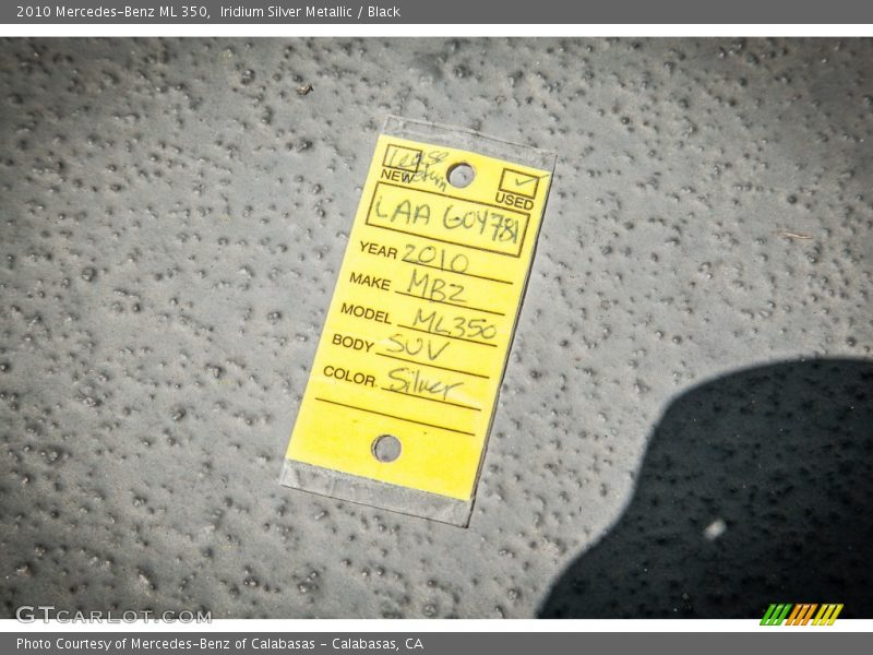 Iridium Silver Metallic / Black 2010 Mercedes-Benz ML 350