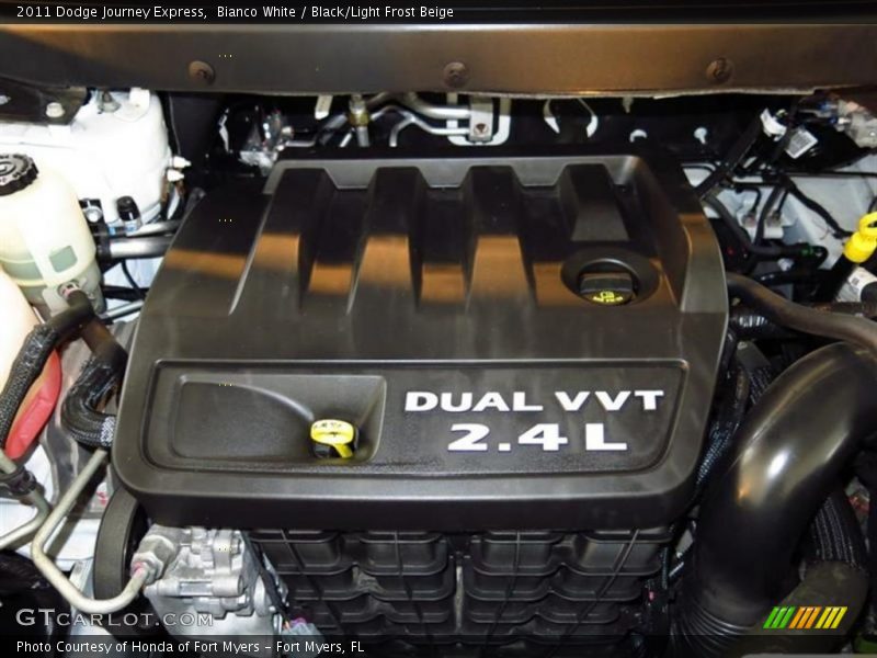 Bianco White / Black/Light Frost Beige 2011 Dodge Journey Express