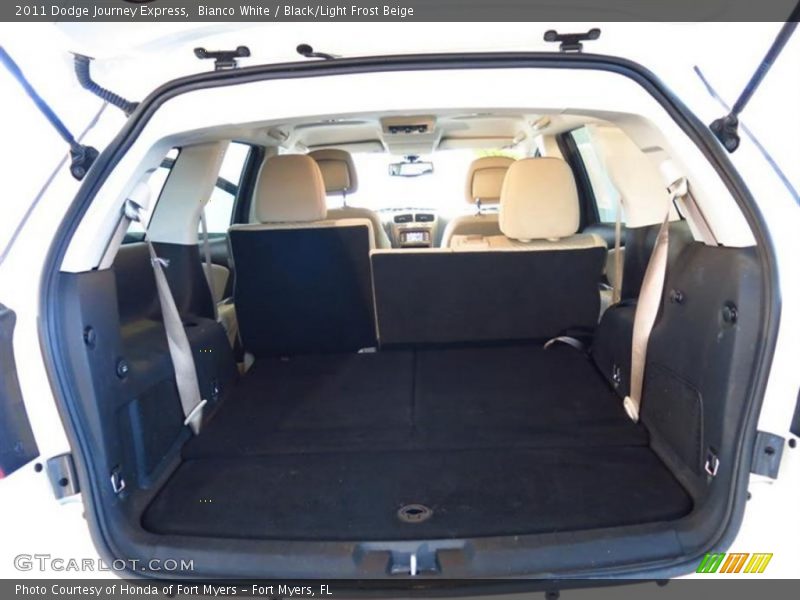 Bianco White / Black/Light Frost Beige 2011 Dodge Journey Express