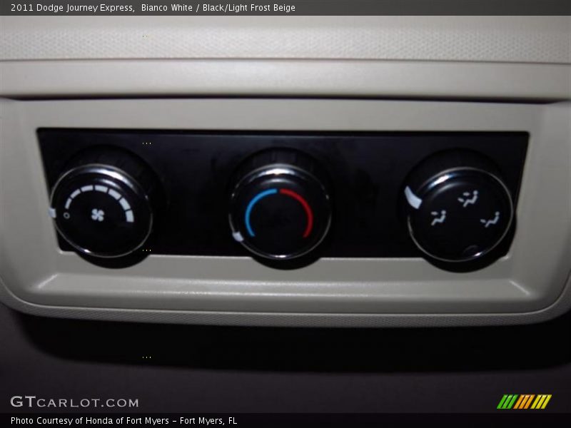 Bianco White / Black/Light Frost Beige 2011 Dodge Journey Express