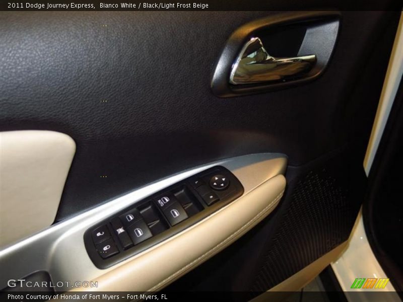 Bianco White / Black/Light Frost Beige 2011 Dodge Journey Express