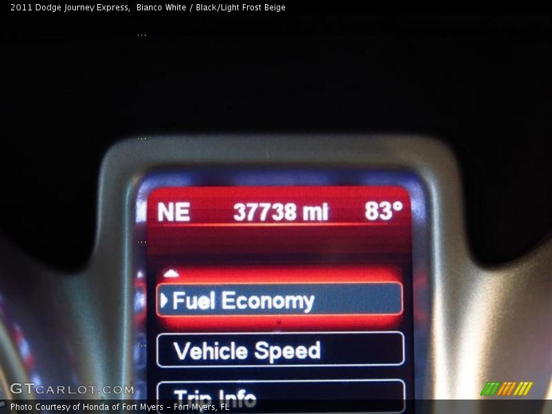 Bianco White / Black/Light Frost Beige 2011 Dodge Journey Express