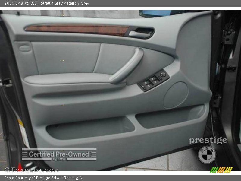Stratus Grey Metallic / Grey 2006 BMW X5 3.0i