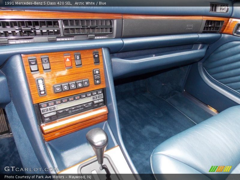 Controls of 1991 S Class 420 SEL