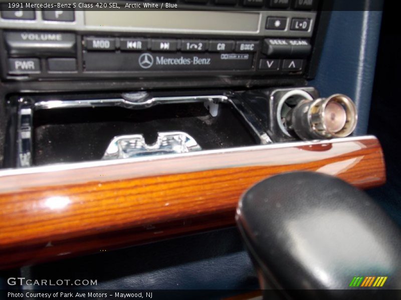 Controls of 1991 S Class 420 SEL