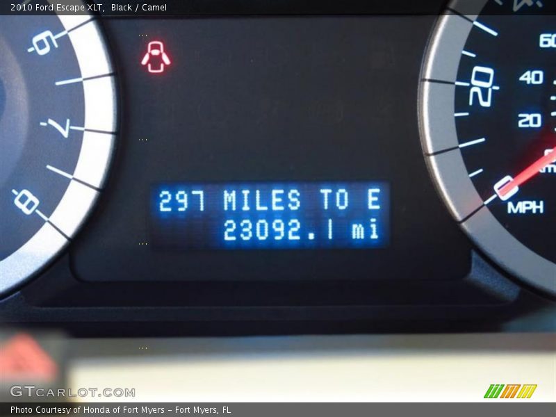 Black / Camel 2010 Ford Escape XLT