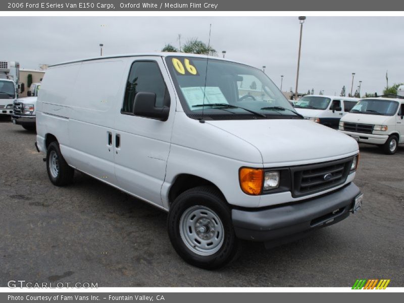 Oxford White / Medium Flint Grey 2006 Ford E Series Van E150 Cargo