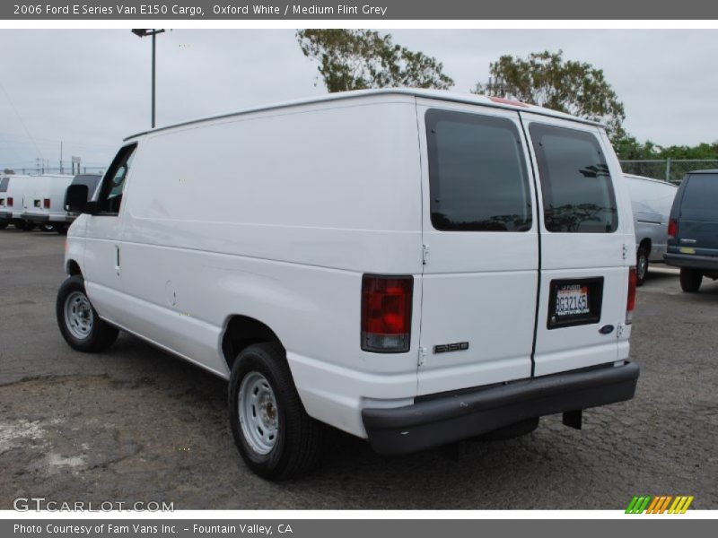 Oxford White / Medium Flint Grey 2006 Ford E Series Van E150 Cargo