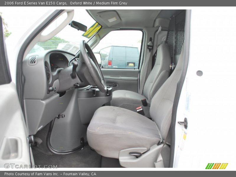 Oxford White / Medium Flint Grey 2006 Ford E Series Van E150 Cargo