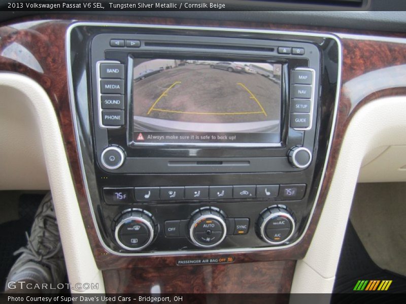 Tungsten Silver Metallic / Cornsilk Beige 2013 Volkswagen Passat V6 SEL