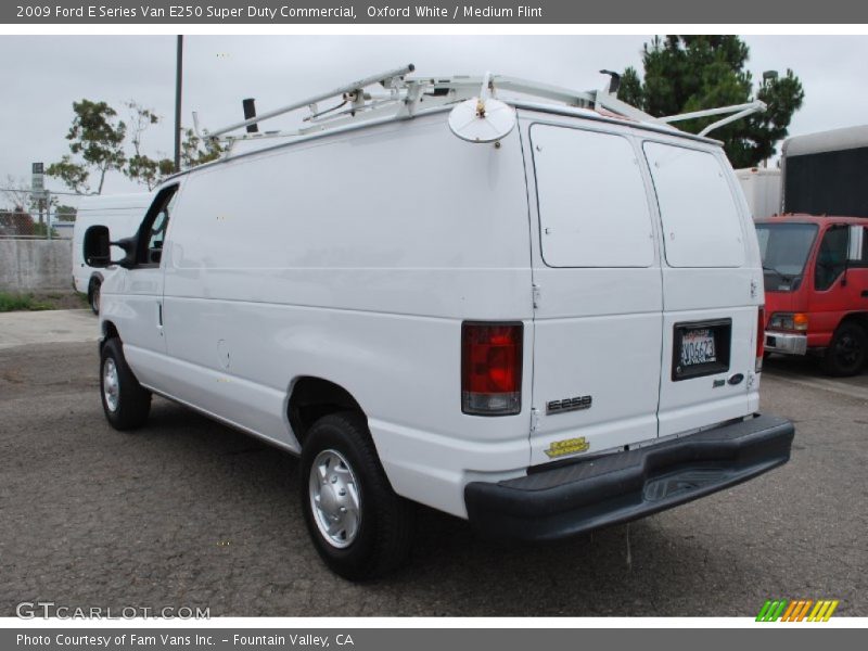 Oxford White / Medium Flint 2009 Ford E Series Van E250 Super Duty Commercial
