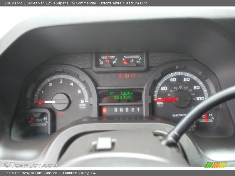 Oxford White / Medium Flint 2009 Ford E Series Van E250 Super Duty Commercial