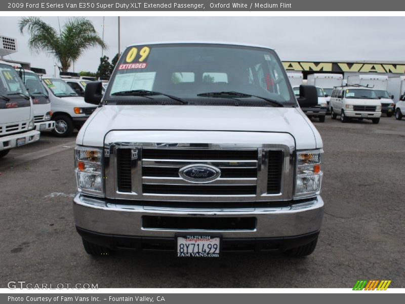 Oxford White / Medium Flint 2009 Ford E Series Van E350 Super Duty XLT Extended Passenger
