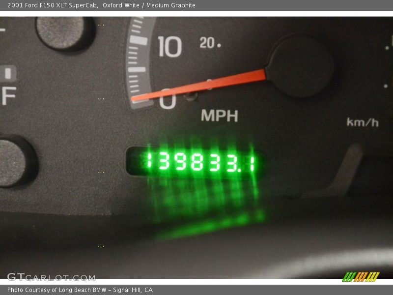 Oxford White / Medium Graphite 2001 Ford F150 XLT SuperCab