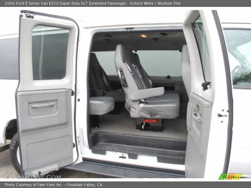Oxford White / Medium Flint 2009 Ford E Series Van E350 Super Duty XLT Extended Passenger