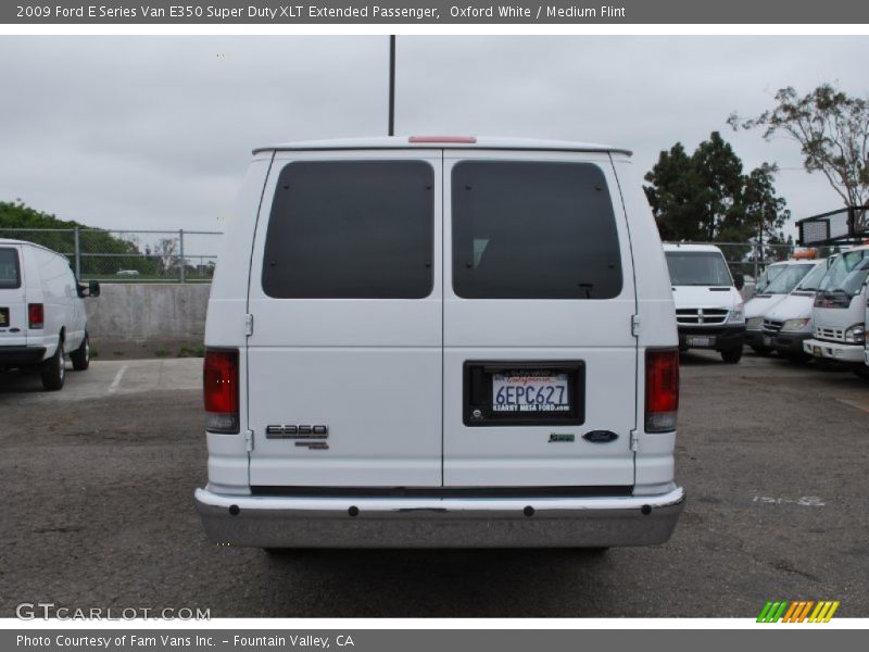 Oxford White / Medium Flint 2009 Ford E Series Van E350 Super Duty XLT Extended Passenger