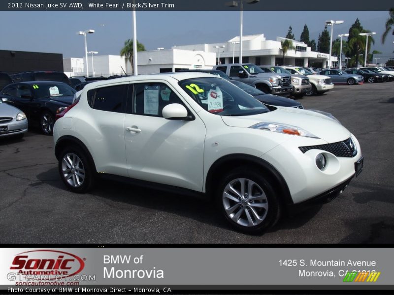 White Pearl / Black/Silver Trim 2012 Nissan Juke SV AWD