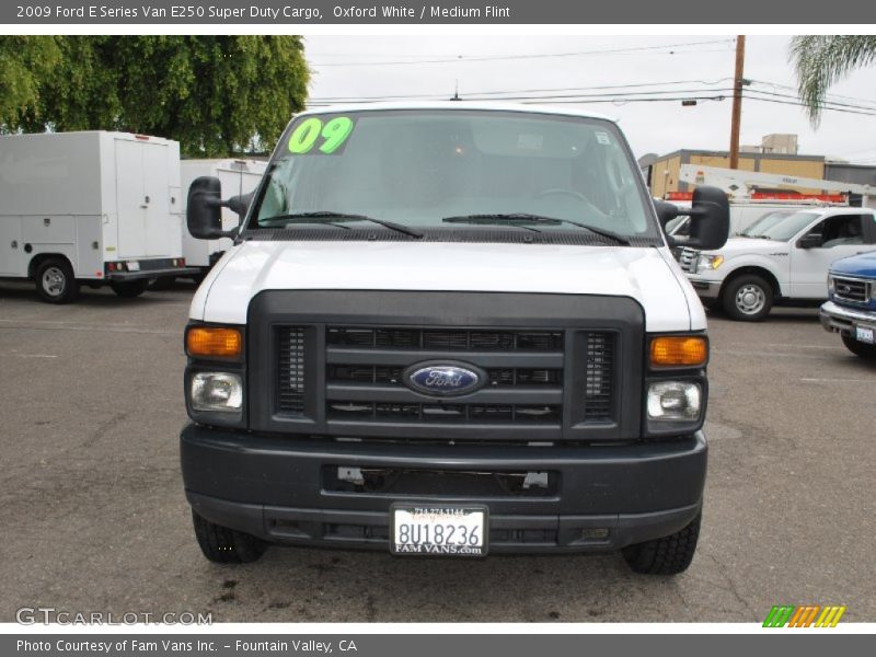 Oxford White / Medium Flint 2009 Ford E Series Van E250 Super Duty Cargo