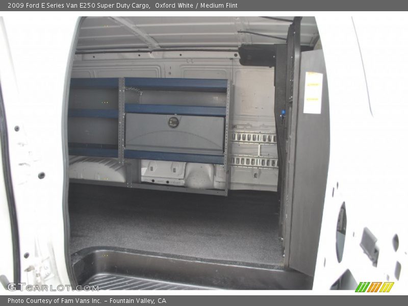 Oxford White / Medium Flint 2009 Ford E Series Van E250 Super Duty Cargo
