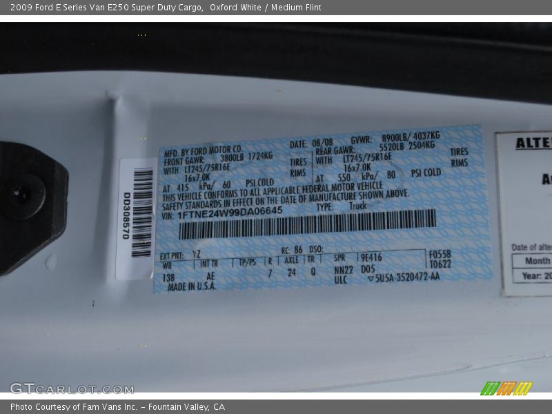 Oxford White / Medium Flint 2009 Ford E Series Van E250 Super Duty Cargo