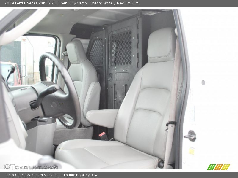 Oxford White / Medium Flint 2009 Ford E Series Van E250 Super Duty Cargo