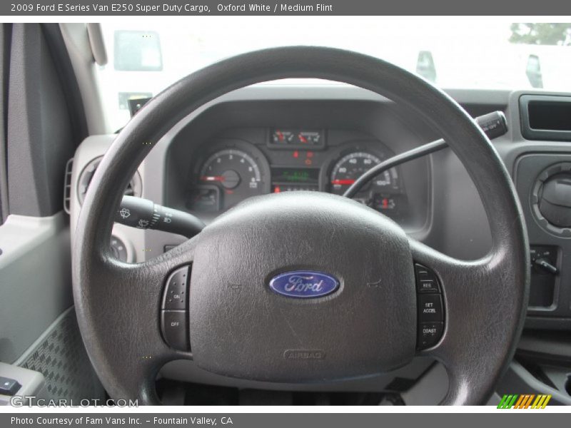 Oxford White / Medium Flint 2009 Ford E Series Van E250 Super Duty Cargo