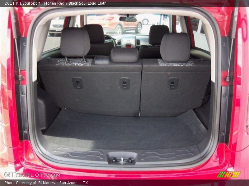 Molten Red / Black Soul Logo Cloth 2011 Kia Soul Sport