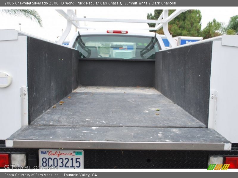 Summit White / Dark Charcoal 2006 Chevrolet Silverado 2500HD Work Truck Regular Cab Chassis