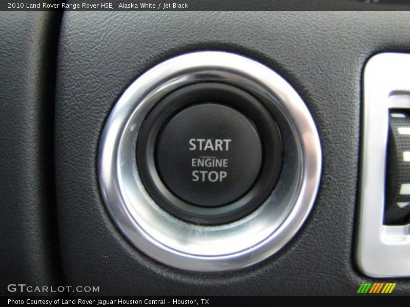 Alaska White / Jet Black 2010 Land Rover Range Rover HSE