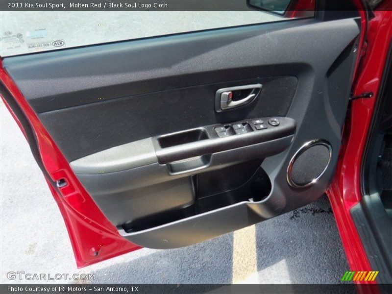Molten Red / Black Soul Logo Cloth 2011 Kia Soul Sport