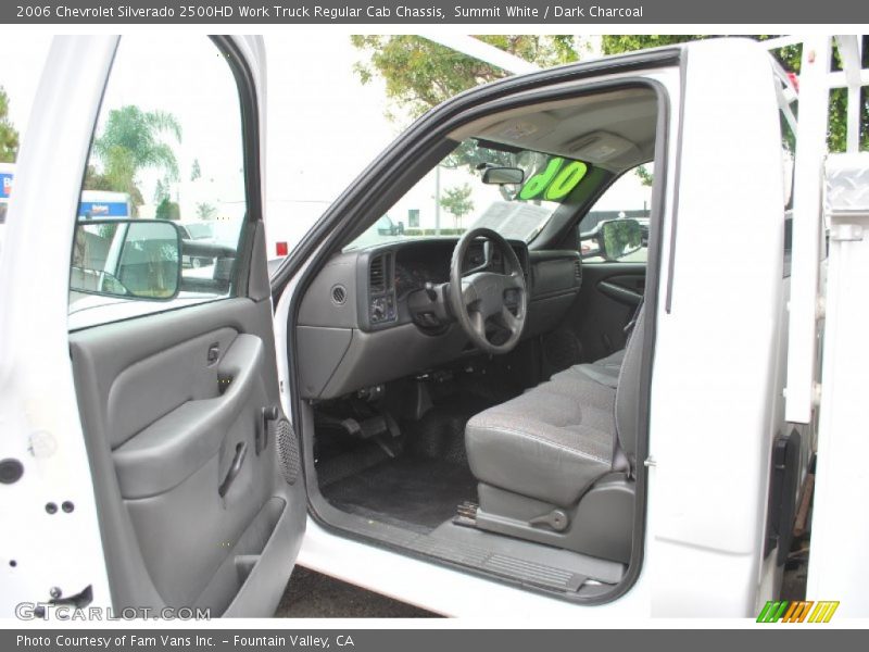 Summit White / Dark Charcoal 2006 Chevrolet Silverado 2500HD Work Truck Regular Cab Chassis