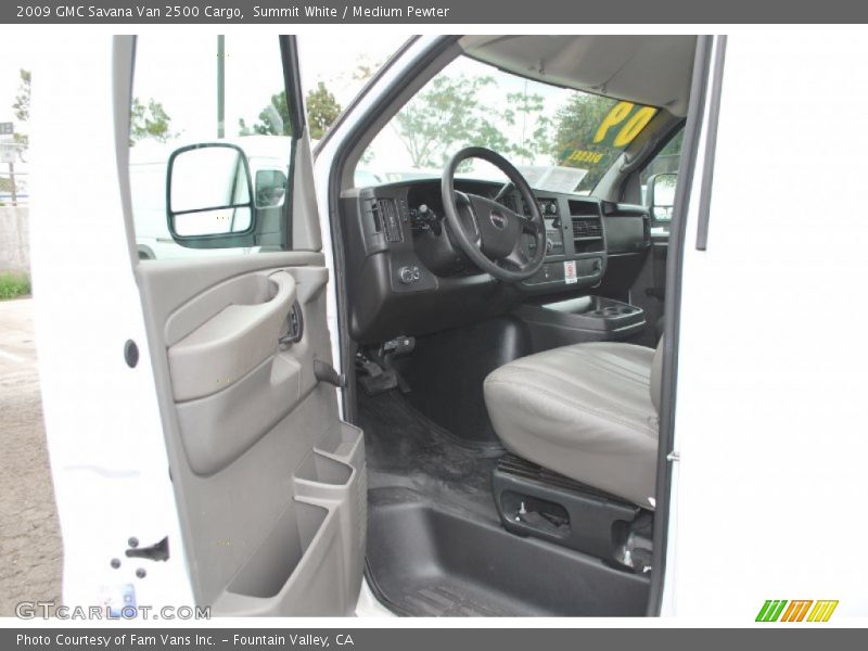 Summit White / Medium Pewter 2009 GMC Savana Van 2500 Cargo