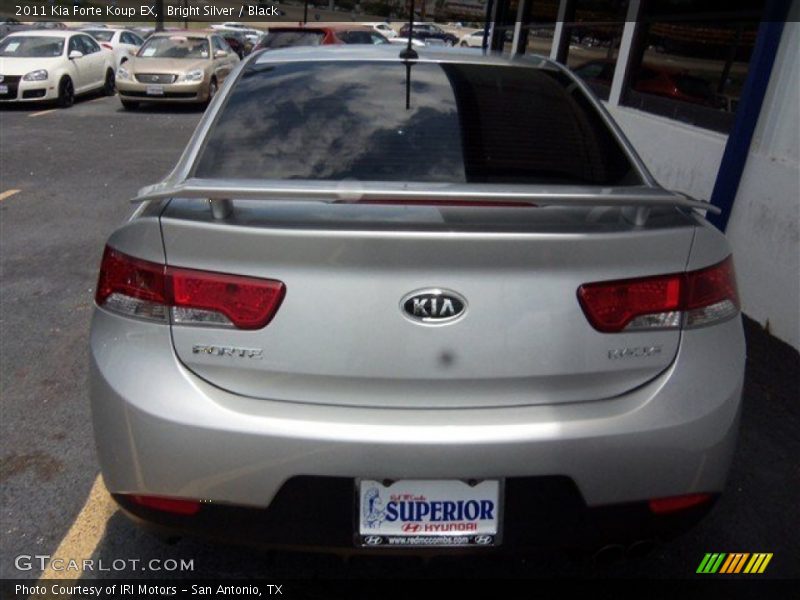 Bright Silver / Black 2011 Kia Forte Koup EX